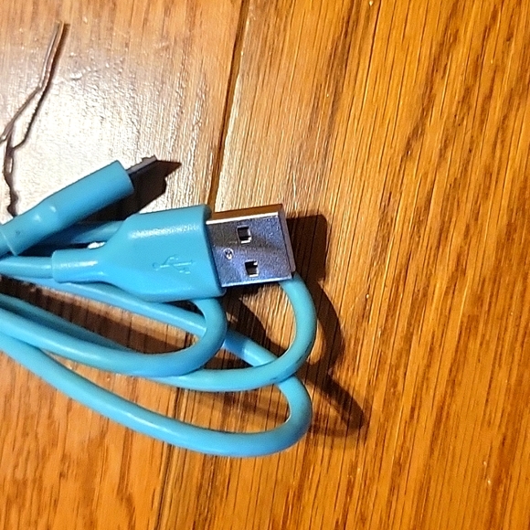 Turquoise micro USB cable charger cord. - Picture 2 of 3